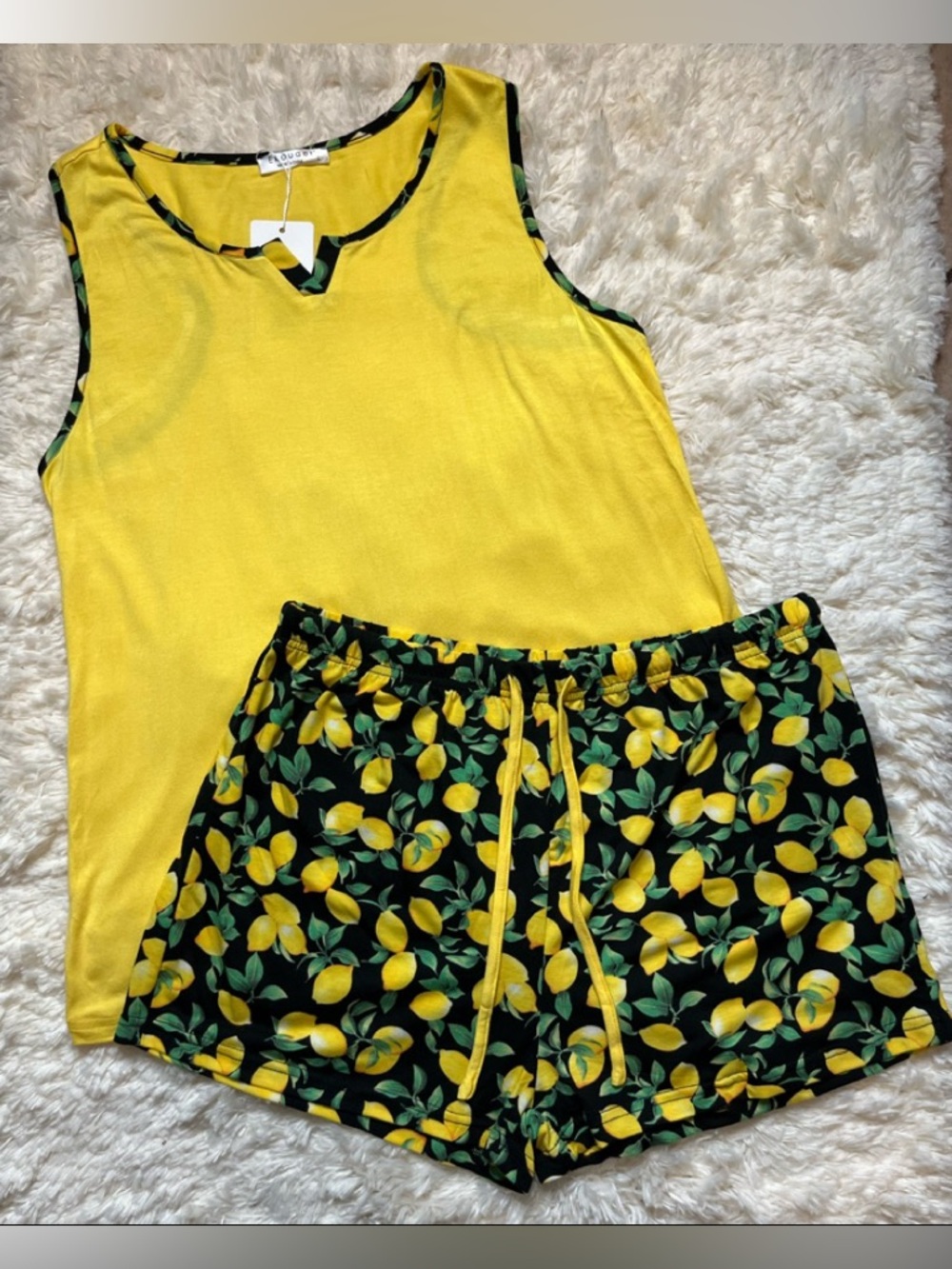 Ekouaer Women’s Size Large Yellow Lemon Print Pajama Lounge Set Tank & Shorts